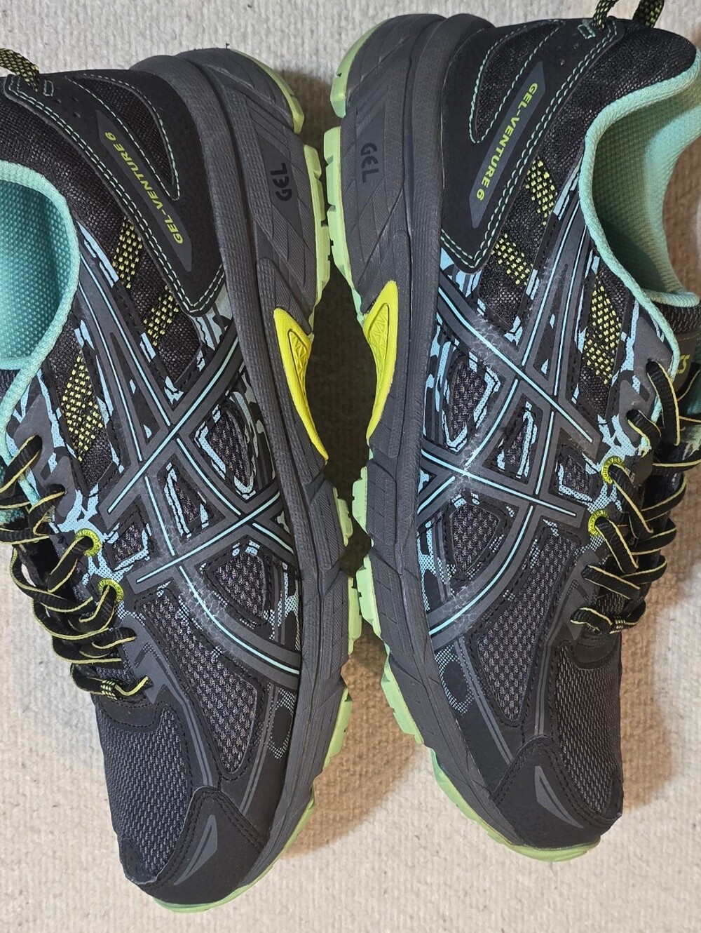 Size 10 - ASICS GEL-Venture Men's Black/Blue/Green Lace Up Mesh / Rubber